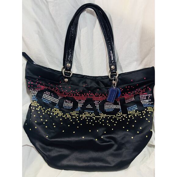 A209  Rare Coach Limited Edition Holiday Tote shoulder bag - Picture 2 of 7